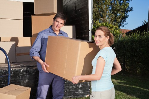 Local moving truck for apartments and townhouses